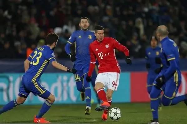 是富勒姆取 是富勒姆取